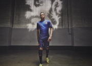 开云官方app入口-佩德里一锤定音，巴萨力克法国展现未来巨星风范