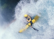 开云体育APP下载-南美绿茵烽火，卡马文加独舞撕裂秘鲁防线，厄瓜多尔借非典型英雄拉开新时代差距