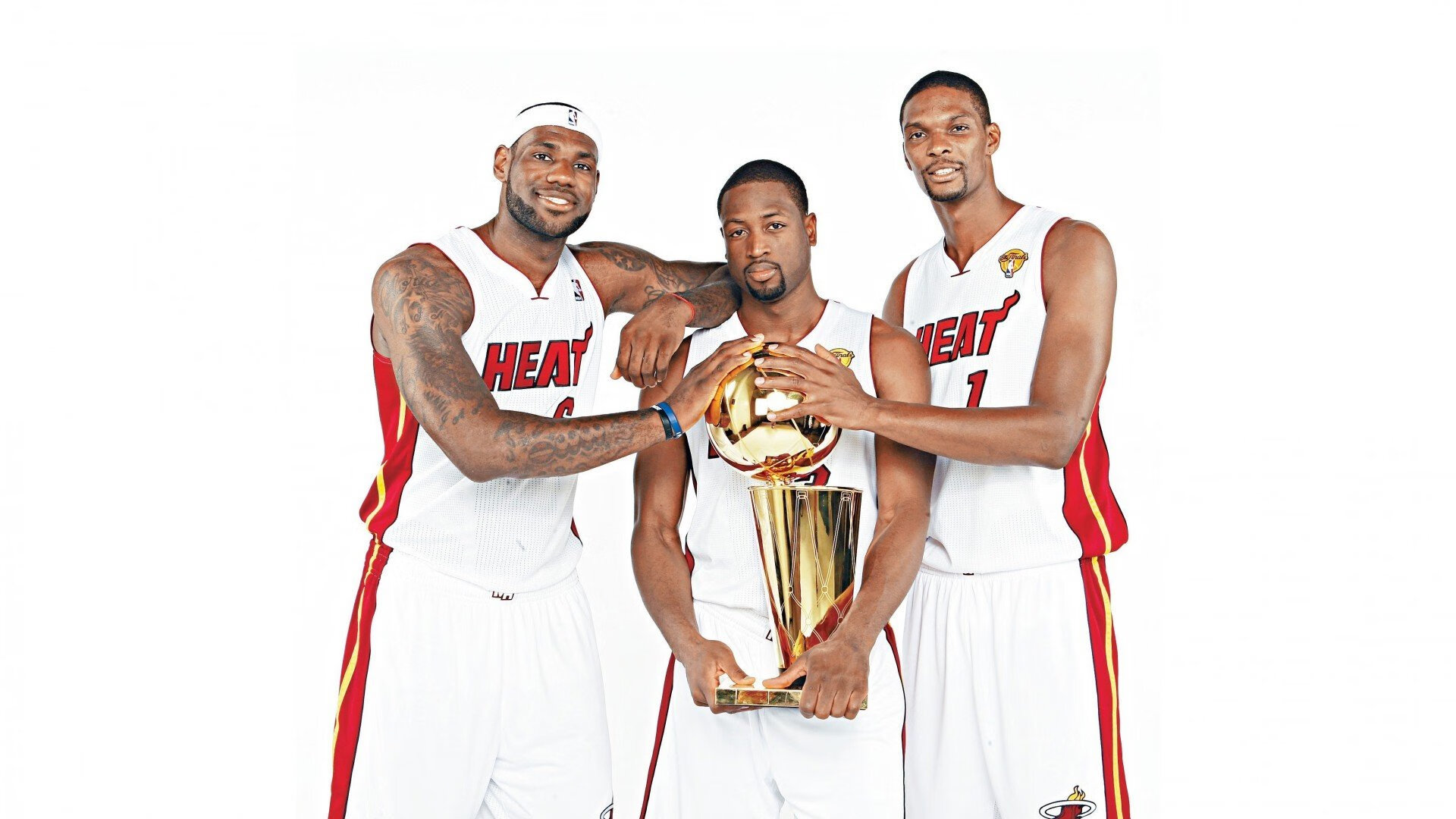 双城记,勇士铁壁压制广厦,塔图姆临危化身关键先生