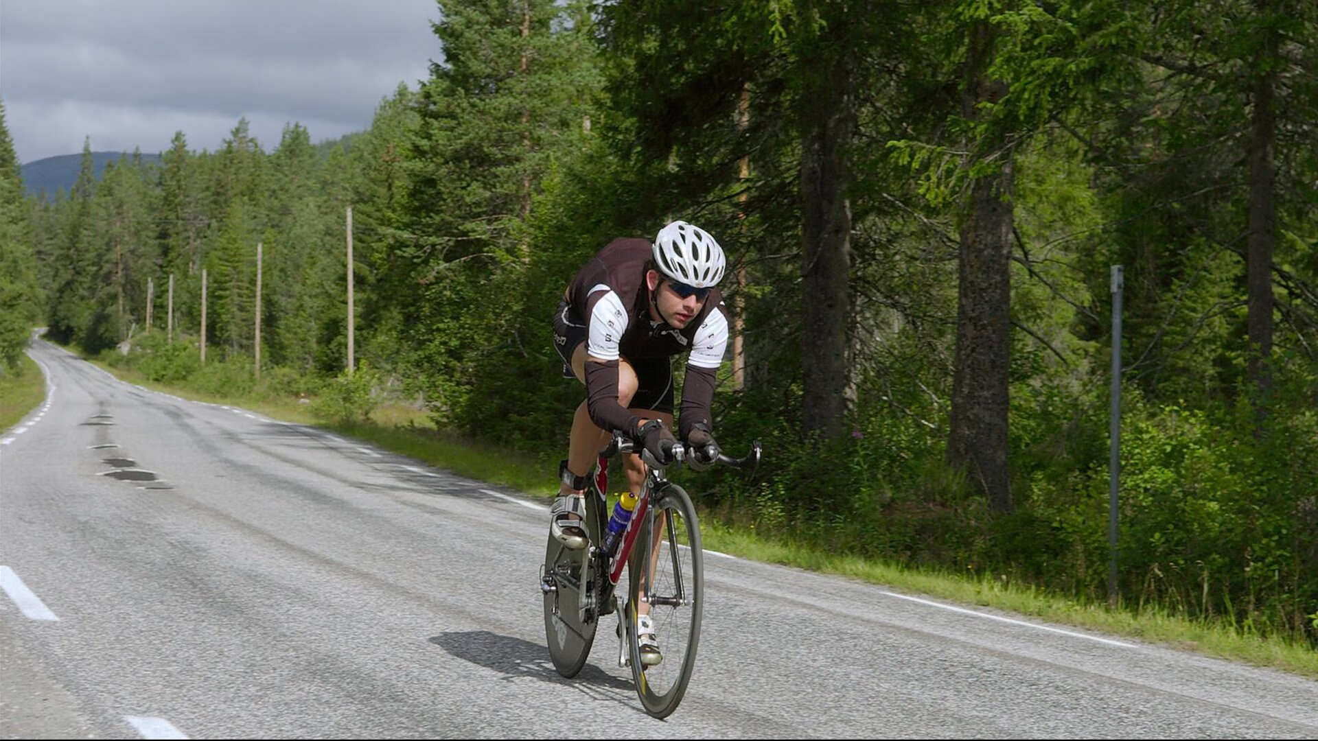 厄德高闪耀欧陆之夜，贝蒂斯鏖战罗马，挪威天才在世界排名争夺战中接管比赛